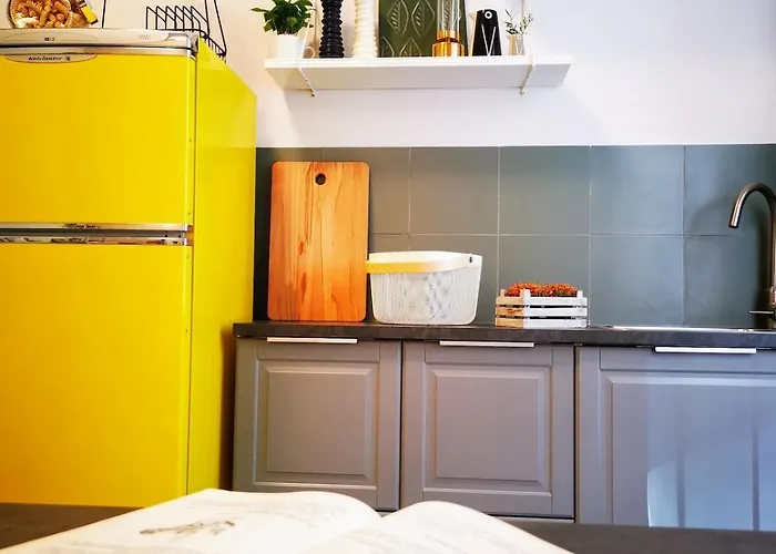 Mira Studio - 50 Meters From The Metro - Ac